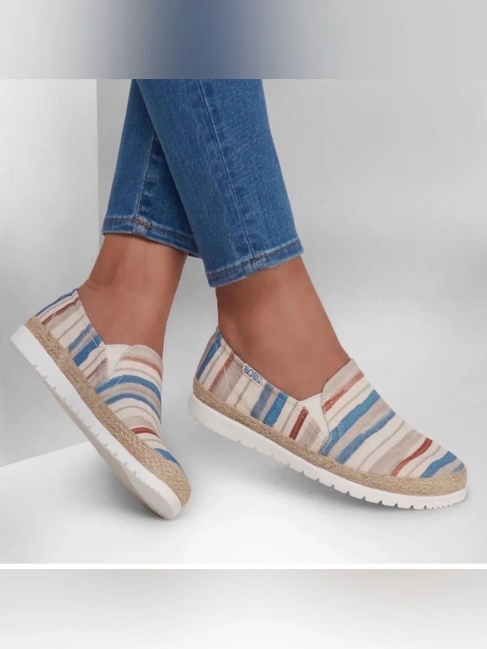 Bobs From Skechers Womens Espadrille Shoes 113244 Memory Foam Multicolor
Sz 9.5